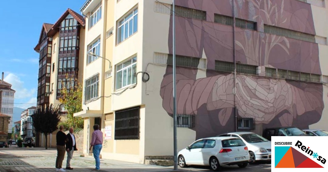 Noticias Reinosa El Ayuntamiento sustituye la carpintería exterior del edificio de la calle Concha Espina